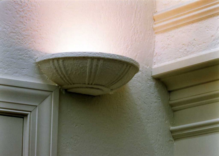 DETAIL LIGHT FIXTURE